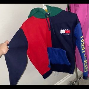 Tommy Hilfiger color-block hoodie